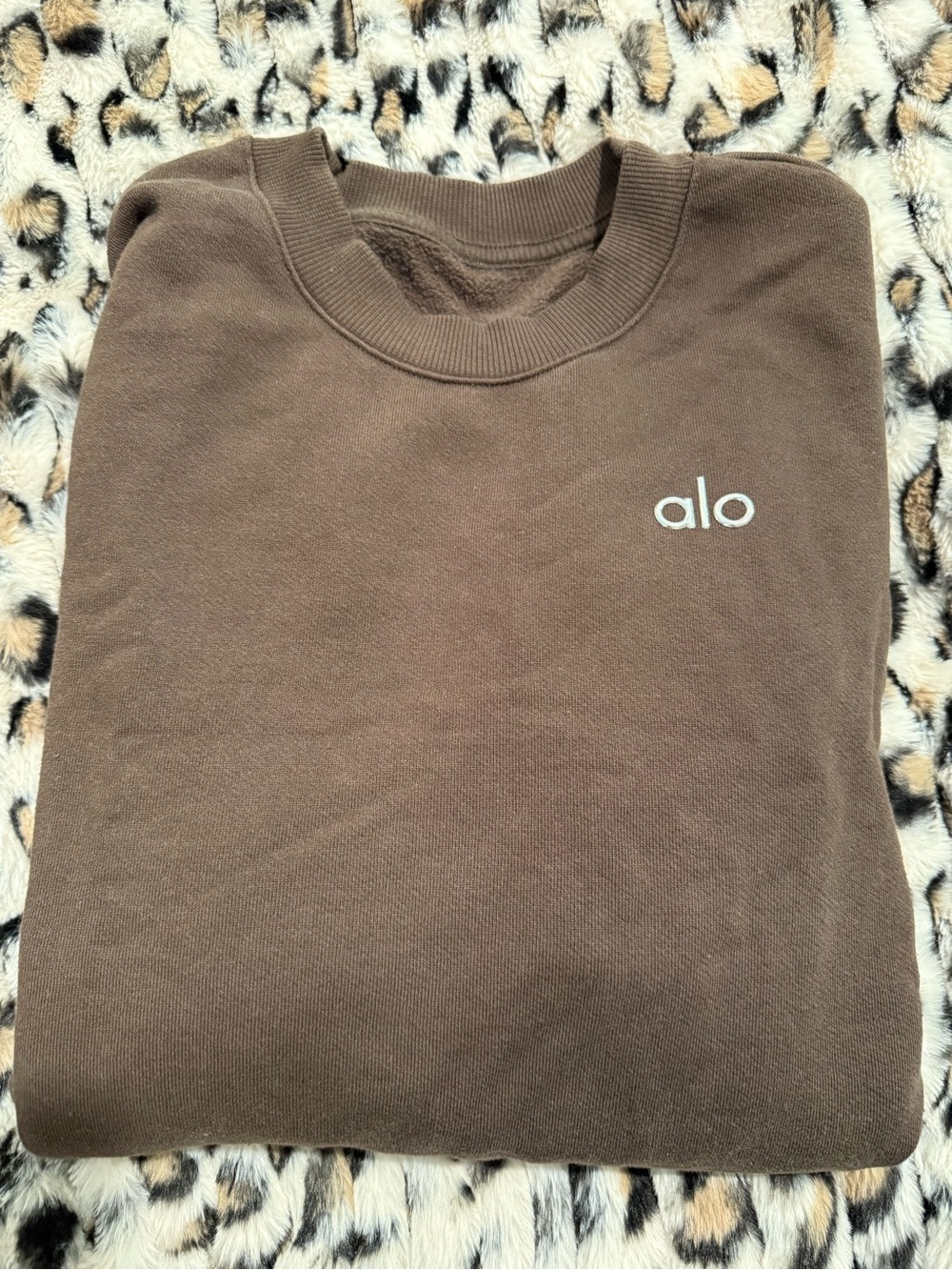 ALO ACCOLADE ESPRRSSO SIZE SMALLCrew Neck Sweatshirt